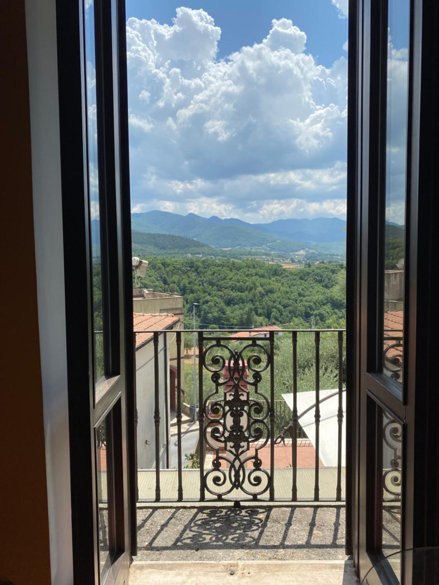 Vila Dimora Al Borgo Antico Isernia Exteriér fotografie